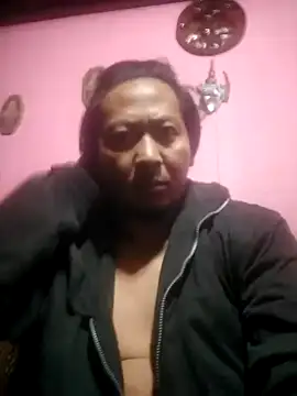 Snapshot of Dodoldolly chatting on October 2025 03:35:01 PM Dodoldolly online show from October 2025 03:35:01 PM