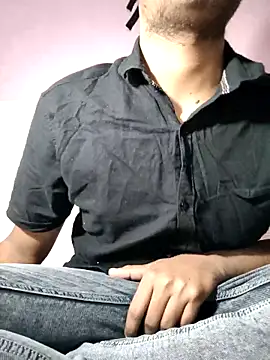 Dusky Aarav online show from December 2025 10:59:02 PM