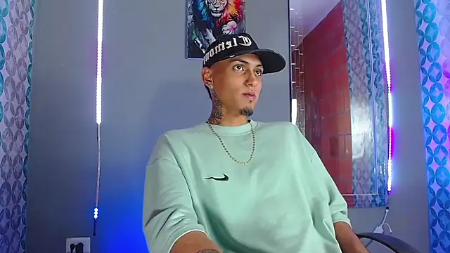 Liam lee online show from April 2026 10:51:02 PM