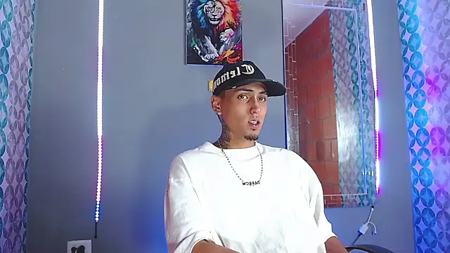 Liam lee online show from April 2026 10:25:02 PM