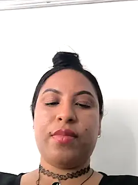 Francesca ferrari online show from December 2025 08:05:01 PM