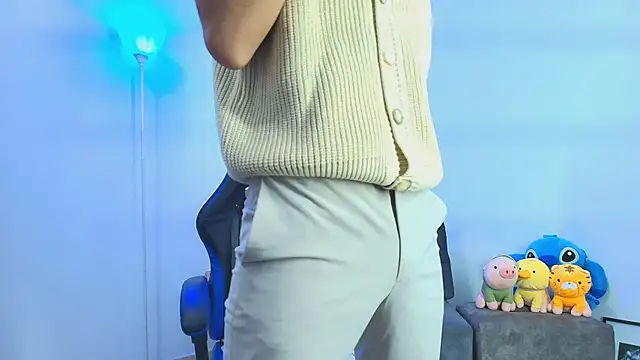 TylerWhite  online show from October 2025 05:08:01 AM