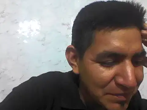 Snapshot of latino17 chatting on January 2025 05:44:02 AM latino17 online show from January 2025 05:44:02 AM