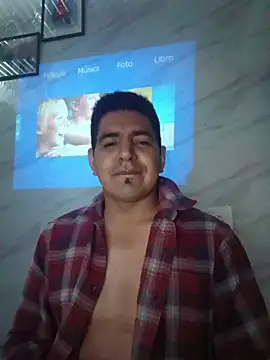 Snapshot of latino17 chatting on March 2026 08:41:02 AM latino17 online show from March 2026 08:41:02 AM