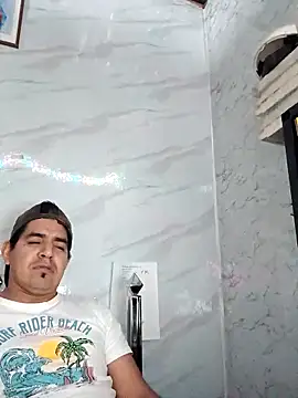 latino17 online show from May 2026 06:54:02 AM