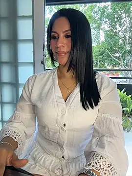 Snapshot of Sofia_Convers chatting on May 2026 12:35:02 PM Sofia Convers online show from May 2026 12:35:02 PM