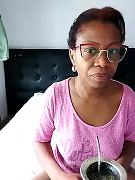 Snapshot of littlebrunett chatting on March 2026 01:58:02 PM littlebrunett online show from March 2026 01:58:02 PM