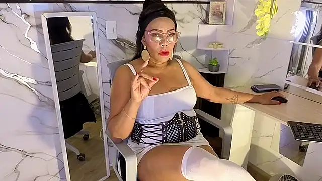 AmberNix online show from July 2026 02:37:02 PM