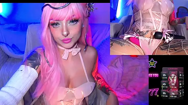 HollyDominic online show from May 2026 07:58:02 AM
