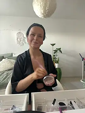 Snapshot of Off__Melonenmandy chatting on February 2026 08:37:02 AM Off Melonenmandy online show from February 2026 08:37:02 AM