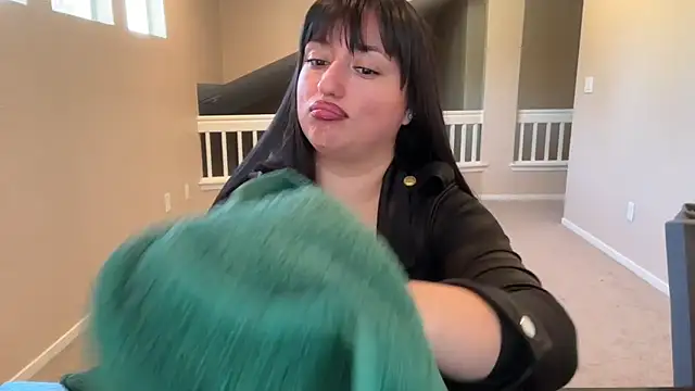 rubybabyxo online show from October 2025 10:12:01 PM