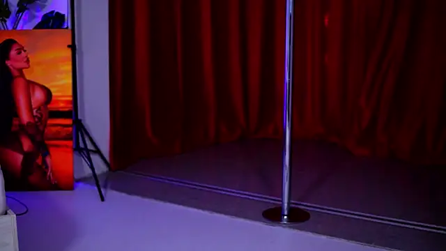 Snapshot of NatyDesiree chatting on November 2025 10:16:02 AM NatyDesiree online show from November 2025 10:16:02 AM