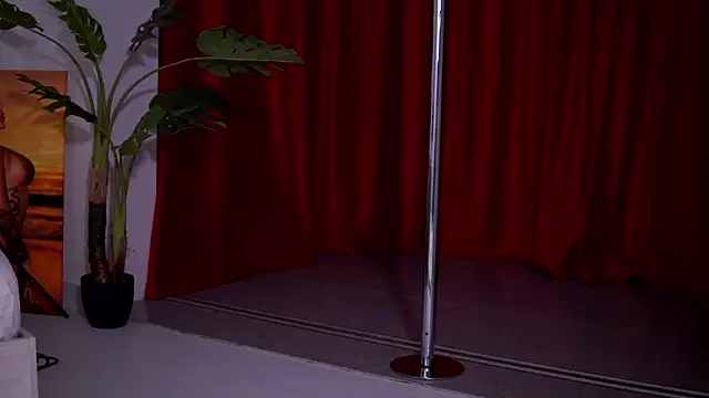 NatyDesiree online show from February 2026 07:39:02 PM