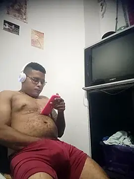 SaucyAffair0 online show from April 2026 02:44:01 AM