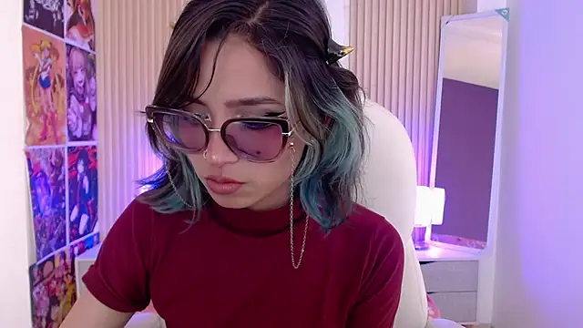 avery fox online show from December 2024 07:11:01 PM