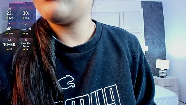 paulina sweett  online show from April 2026 12:30:01 PM