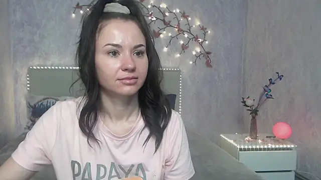 KaraCriegs online show from February 2026 06:31:01 PM