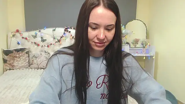 KaraCriegs online show from April 2026 06:35:01 PM