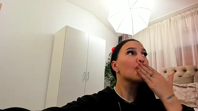 OliviaRimes online show from February 2025 06:50:02 AM