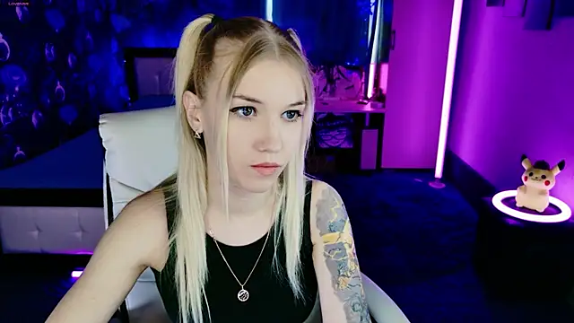 ShhhO O online show from April 2026 06:31:01 AM