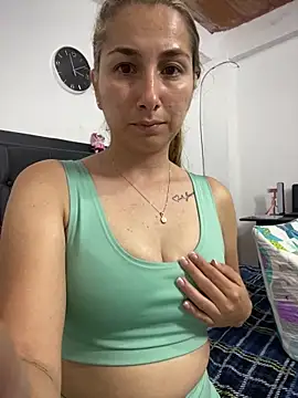 Iris love18 online show from March 2025 08:09:01 PM