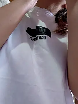 Iris love18 online show from January 2026 04:23:02 PM