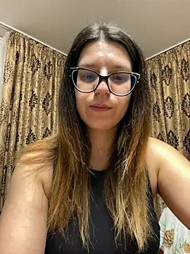 NadiraNoor online show from February 2026 10:39:02 PM