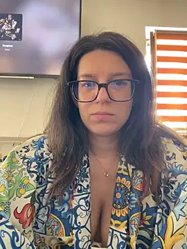 NadiraNoor online show from June 2026 09:31:02 AM