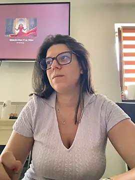 NadiraNoor online show from June 2026 07:39:01 AM