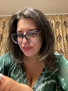 Snapshot of NadiraNoor chatting on July 2026 08:40:01 PM NadiraNoor online show from July 2026 08:40:01 PM