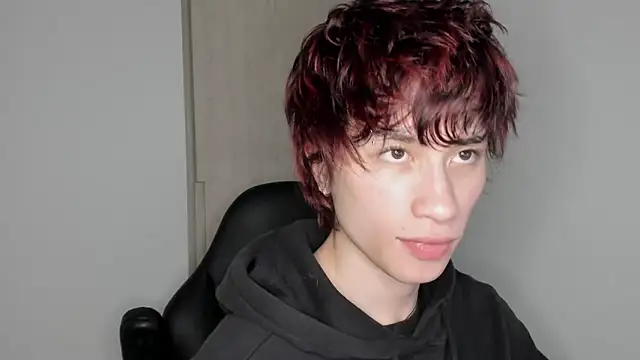 Snapshot of liamelf chatting on January 2026 04:50:02 AM liamelf online show from January 2026 04:50:02 AM