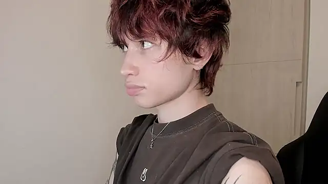 Snapshot of liamelf chatting on February 2026 06:30:02 AM liamelf online show from February 2026 06:30:02 AM