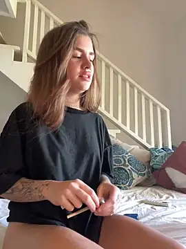 EmiliaCatalina online show from February 2025 04:26:02 PM