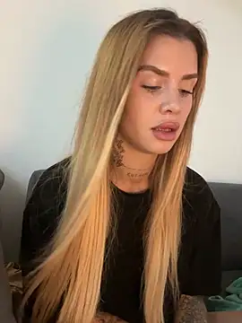 EmiliaCatalina online show from January 2026 08:12:02 PM