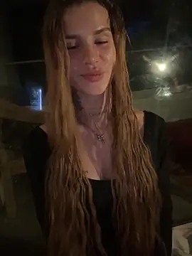 EmiliaCatalina online show from June 2026 11:49:01 PM