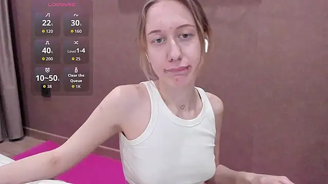 Mika Ray online show from March 2026 01:54:02 PM