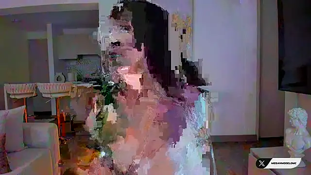 Snapshot of missmegann chatting on October 2025 01:10:02 PM missmegann online show from October 2025 01:10:02 PM