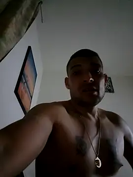 Snapshot of Zoltanioan26 chatting on March 2026 07:03:02 PM Zoltanioan26 online show from March 2026 07:03:02 PM