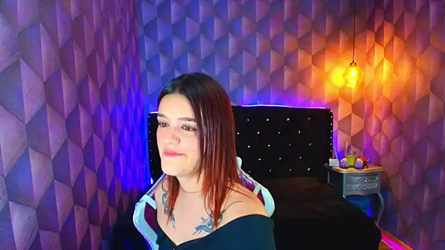 LiaHarryis online show from December 2025 06:37:02 PM