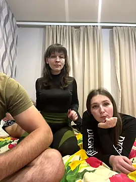 Niht Angels online show from September 2025 06:57:02 PM