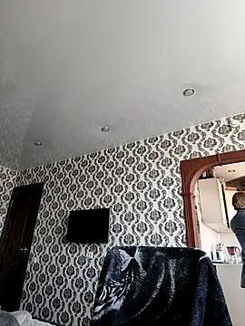 Lady nice cat online show from April 2026 02:28:01 AM