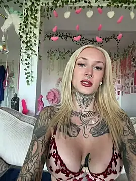 Snapshot of Stella-Kink chatting on July 2026 07:11:02 AM Stella-Kink online show from July 2026 07:11:02 AM