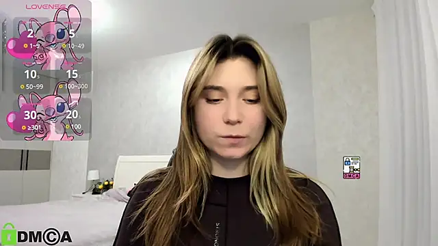 Snapshot of SweetMonicka chatting on December 2024 05:08:01 PM SweetMonicka online show from December 2024 05:08:01 PM