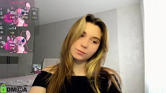 Snapshot of SweetMonicka chatting on December 2024 09:01:01 AM SweetMonicka online show from December 2024 09:01:01 AM