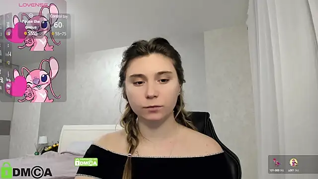 Snapshot of SweetMonicka chatting on December 2024 03:35:01 PM SweetMonicka online show from December 2024 03:35:01 PM