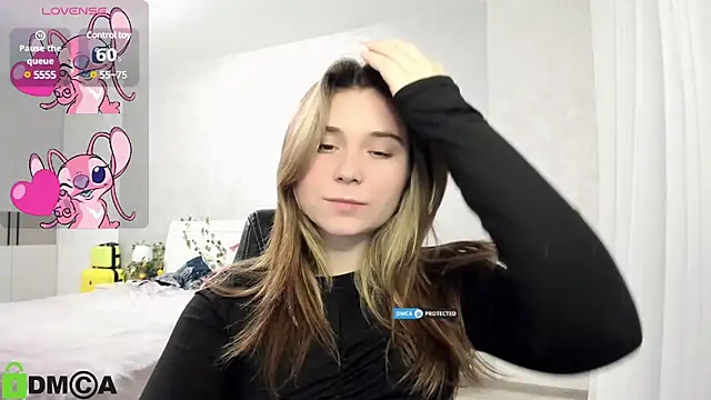 Snapshot of SweetMonicka chatting on January 2025 06:37:02 PM SweetMonicka online show from January 2025 06:37:02 PM