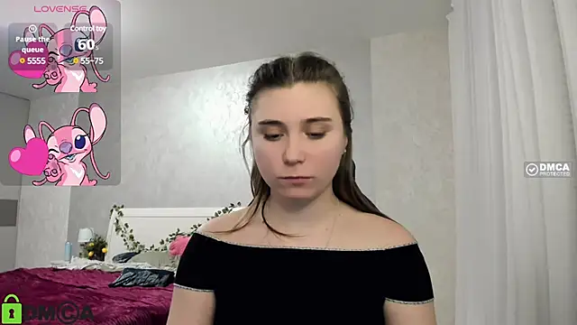 Snapshot of SweetMonicka chatting on February 2025 05:37:02 PM SweetMonicka online show from February 2025 05:37:02 PM