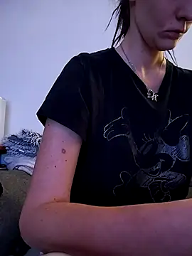 LauraBaby online show from November 2025 08:19:02 PM