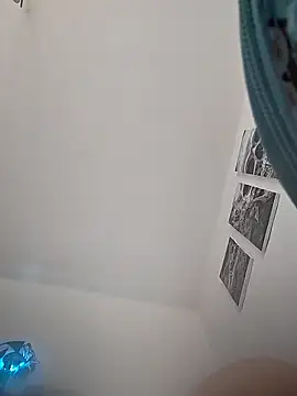 LauraBaby online show from March 2026 01:22:02 PM