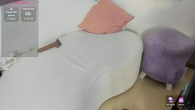 Amina hafsa online show from December 2025 07:29:02 PM